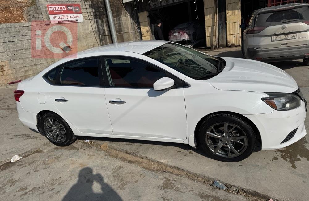 نيسان سنترا